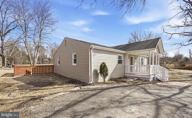 Building Photo - 11003 Weaversville Rd