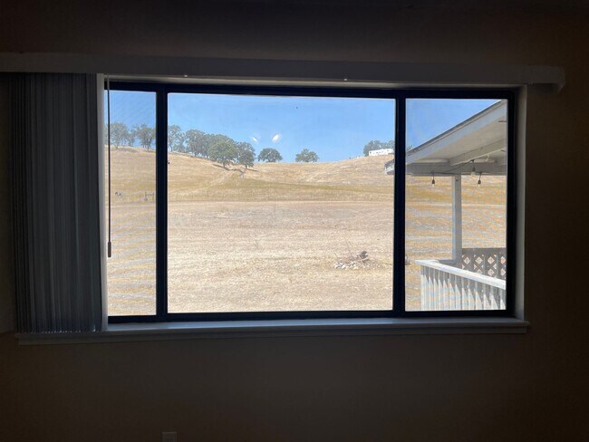 Building Photo - 7846 Jenny Lind Rd