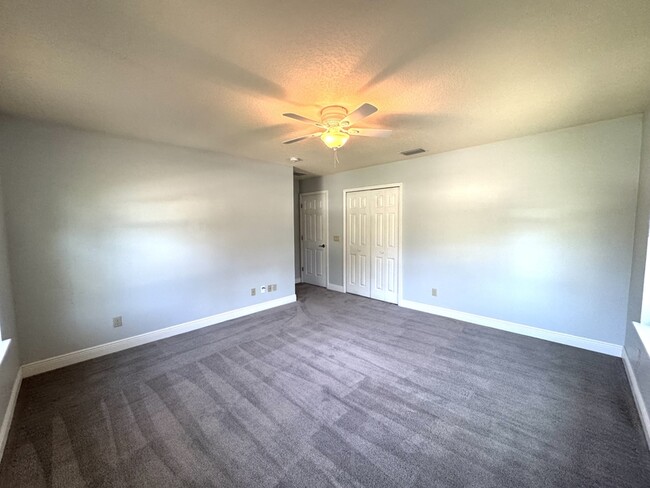 Building Photo - 2525 Gowen St