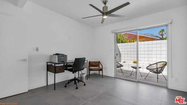 Building Photo - 2287 E Hildy Ln