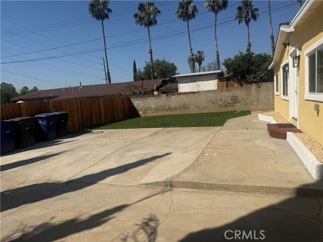 Building Photo - 10337 Mull Ave