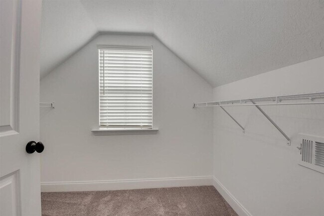 Building Photo - 1011 Spotswood Cir