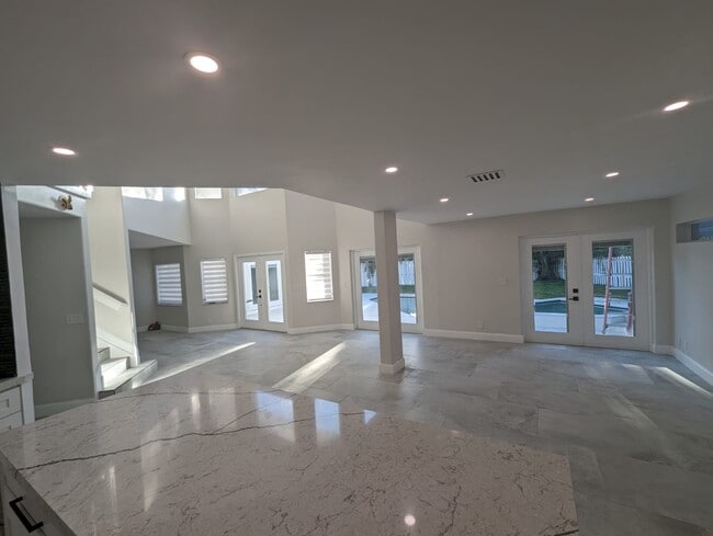 Building Photo - 5720 NW 61st Pl