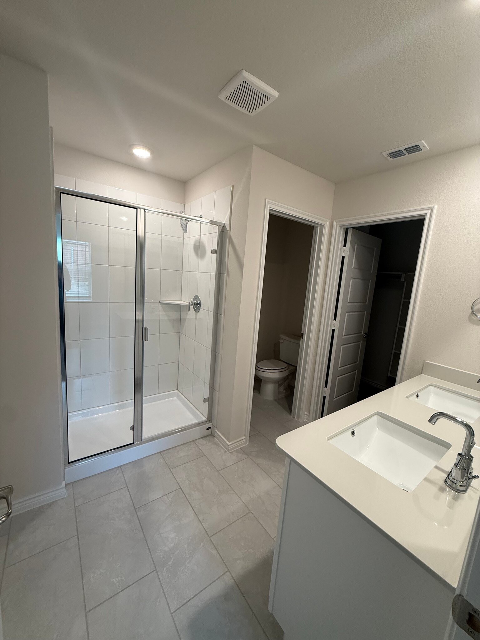 Building Photo - 10325 Baron Dr