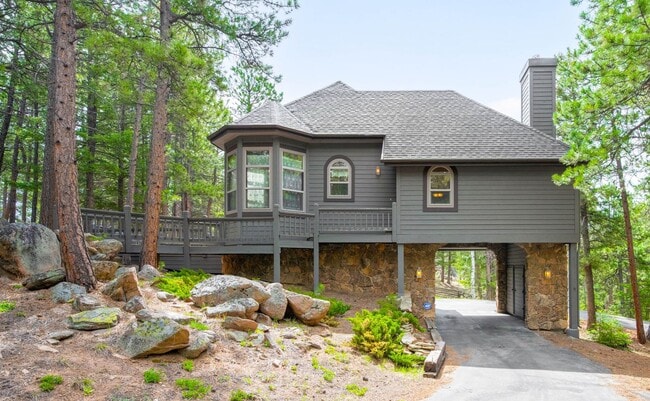 Building Photo - 1BD, 1BA Mountain Gatehouse in Conifer