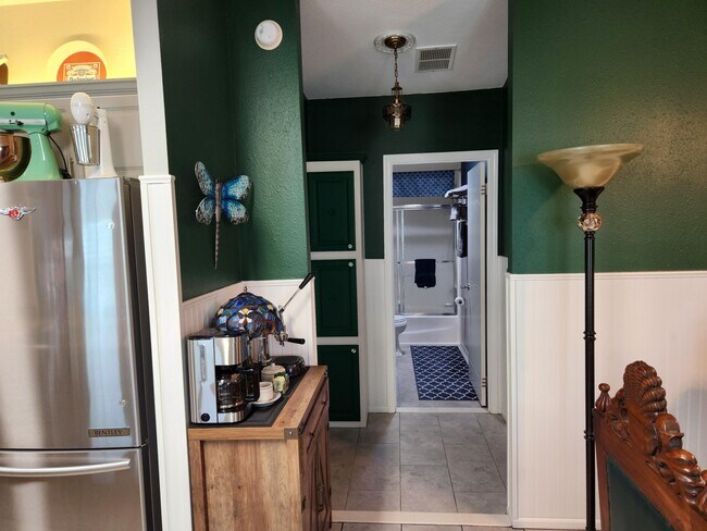 Building Photo - 7717 White Egret Ln