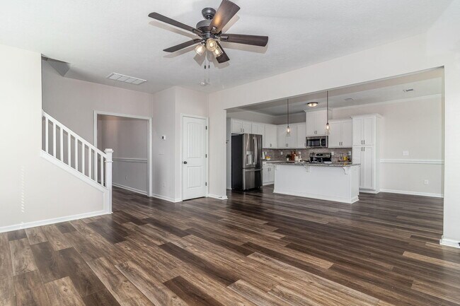 Building Photo - 4831 Fairmont Dr