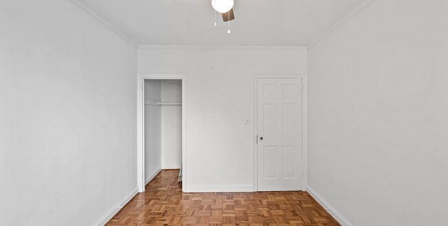 Building Photo - 1121 Myrtle Ave