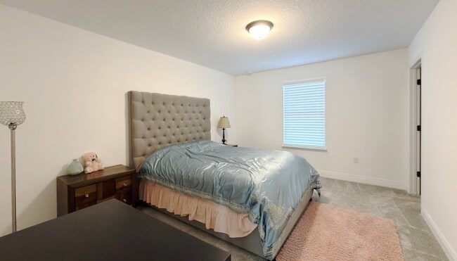 Building Photo - 1344 Bristol Oaks Way