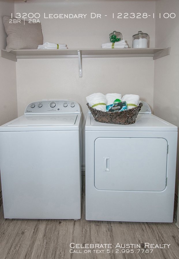 Building Photo - HighLine