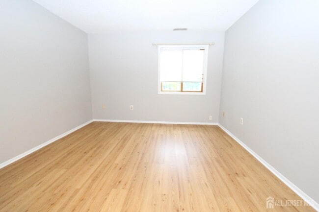 Building Photo - 1204 Aspen Dr