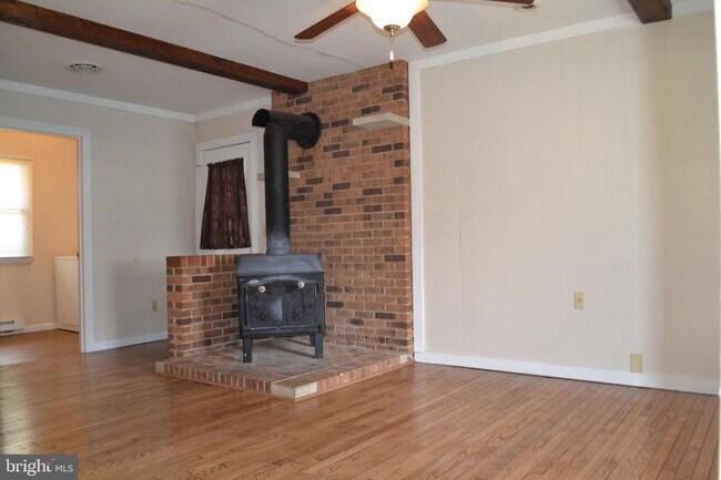 Building Photo - 925 Dyke Branch Rd