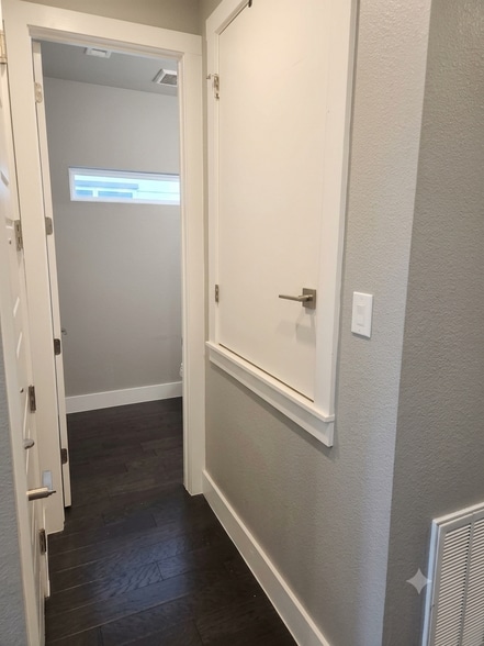 Garage entry - 412 Natalen Ave