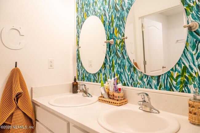 Building Photo - 271 Jarama Cir