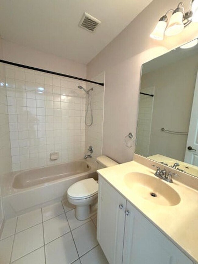 Building Photo - 7407 Briella Dr