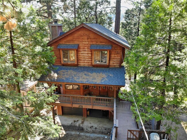 Building Photo - 31644 Christmas Tree Ln