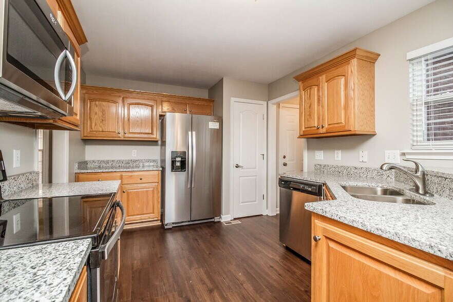 Building Photo - 386 Meigs Dr