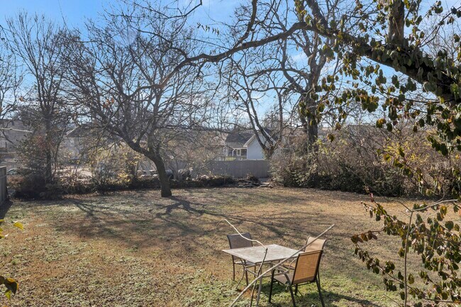 Building Photo - 2817 Blair Blvd