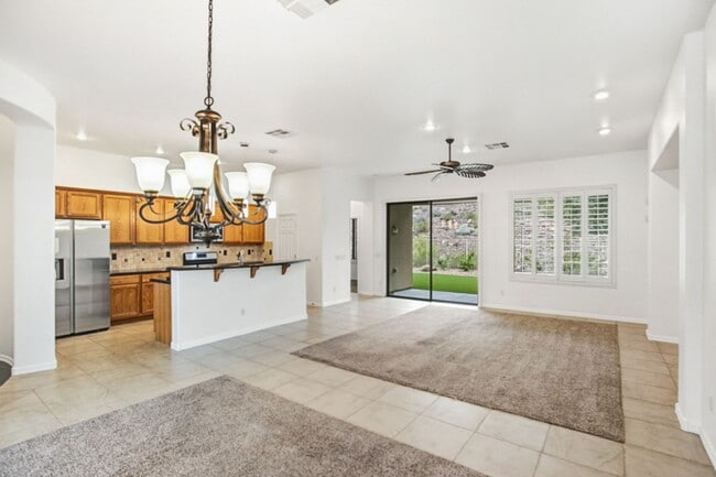 Building Photo - Anthem Country Club Beauty w/ Casita