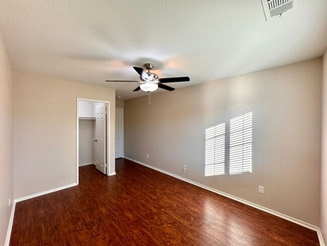 Building Photo - Beautiful Redhawk home located directly ac...
