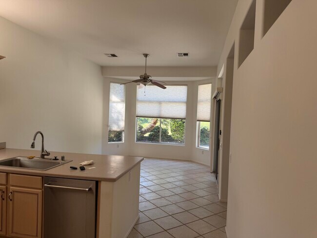 Building Photo - 78655 Golden Reed Dr