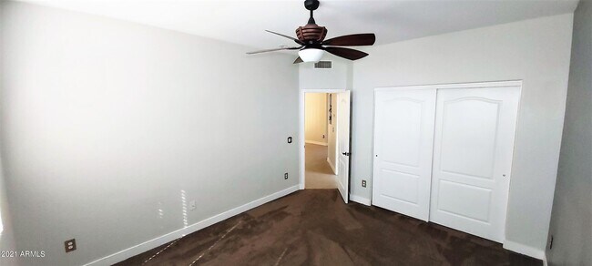 Building Photo - 3741 N Ladera Cir