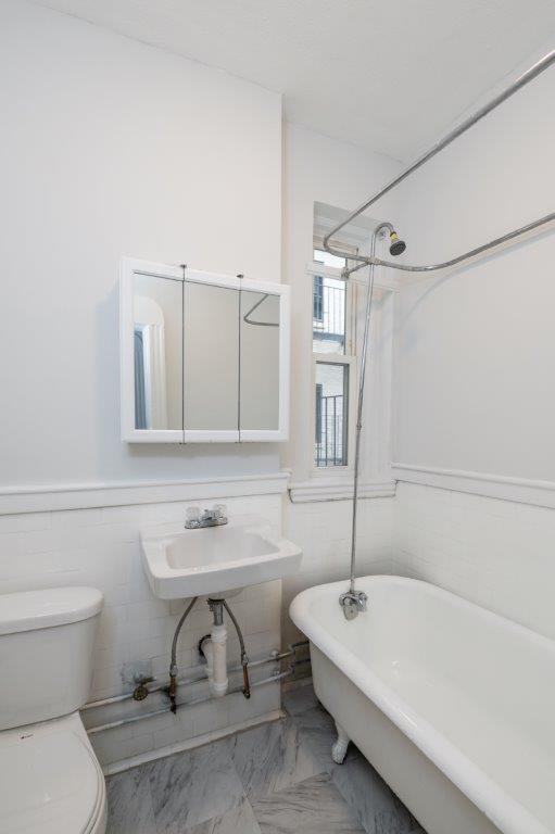 Building Photo - 49 Worthington St