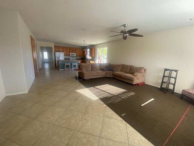Building Photo - 1013 Eagle Ln