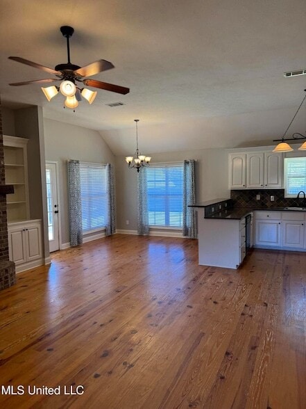 Building Photo - 107 Cole's Way