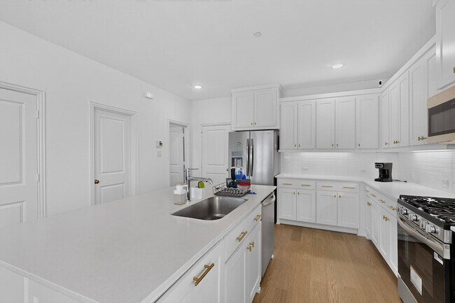 Building Photo - 1032 Bristleleaf Wy