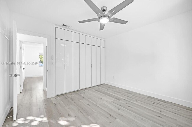 Building Photo - 876 NE 81st St