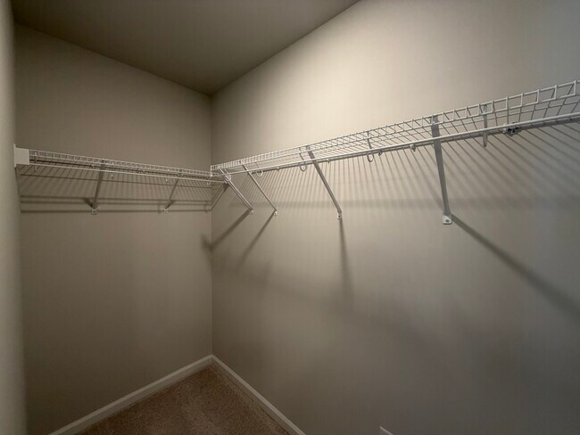 Building Photo - 304