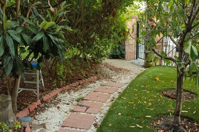 Building Photo - SERENE SYLVAN SANCTUARY - 4 Bed/2 Bath Home w/Private Pool - FREMONT