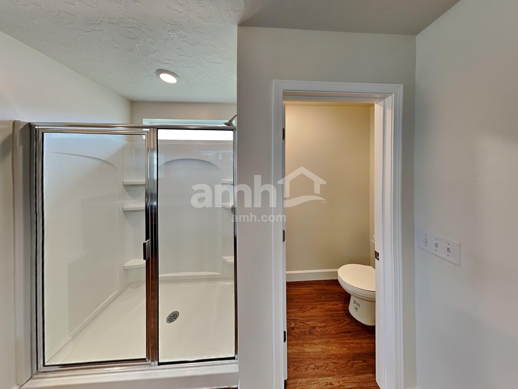 Building Photo - 967 W 850 S