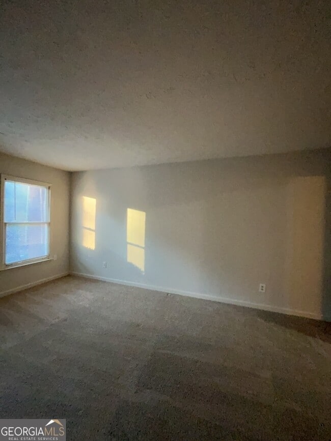 Building Photo - 3528 Jasmine Triangle