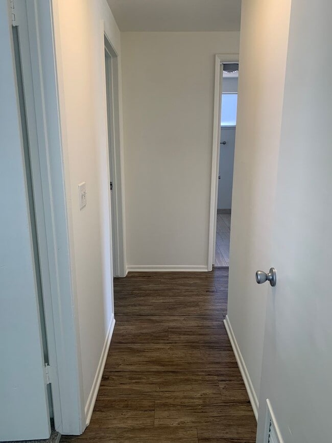 Building Photo - Pool Home with Fireplace & 2-Car Garage