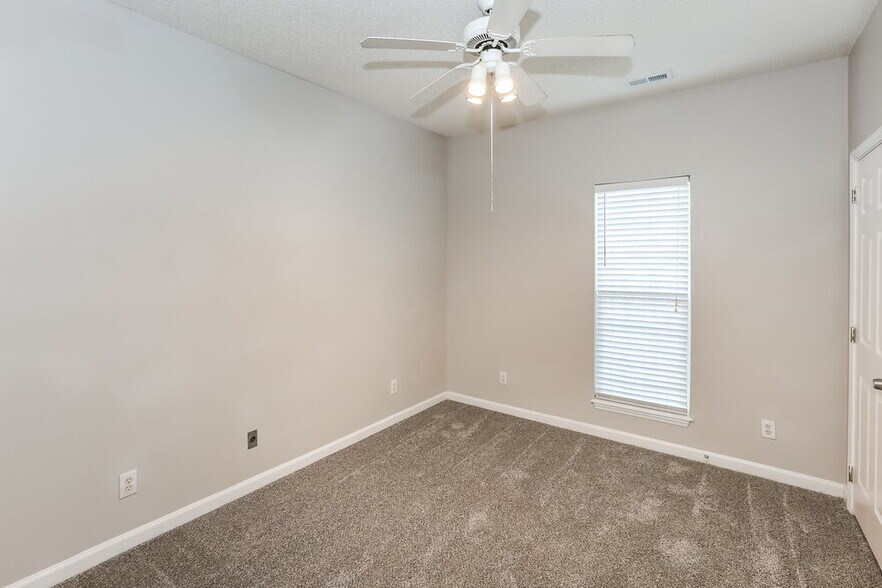 Building Photo - 1576 Cambridge Heights Pl NW