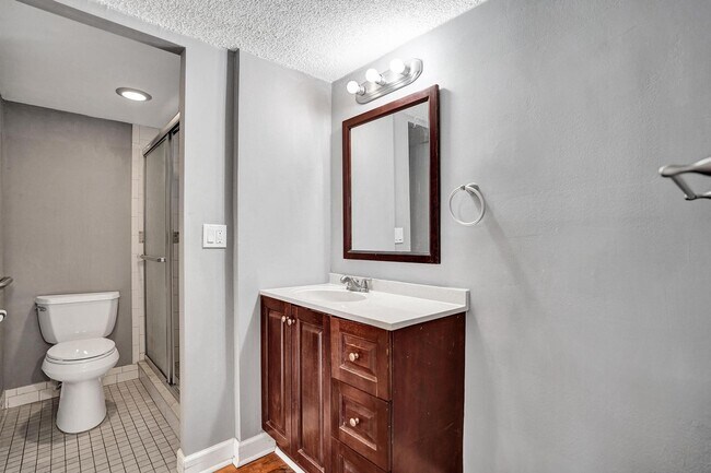 Building Photo - 9460 Poinciana Pl