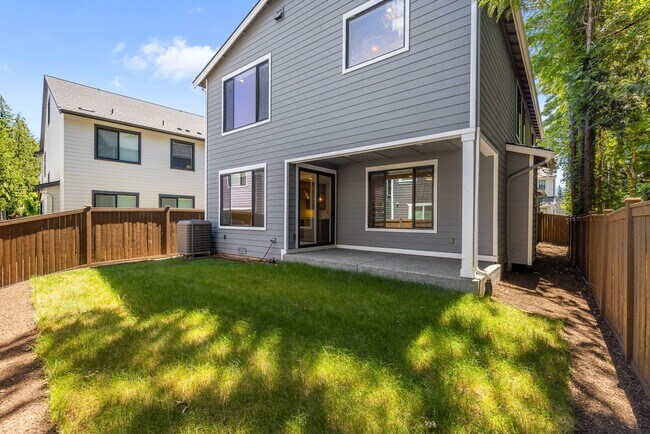 Building Photo - Newer Construction in Avenwood | 5BR Home Near Sammamish Commons