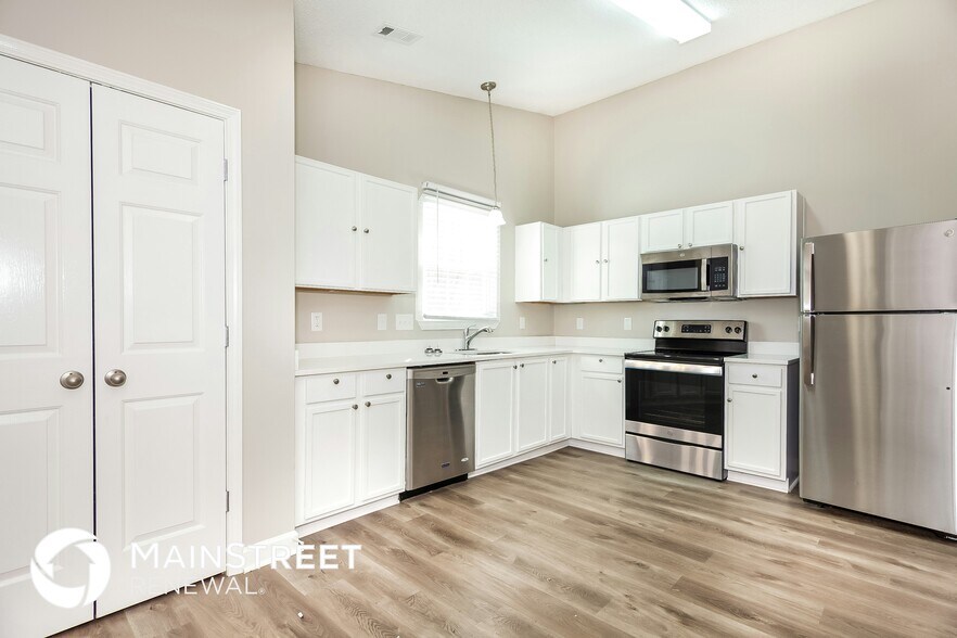 Building Photo - 2111 Pleasant Dale Dr