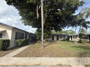 Building Photo - 1150 W Blue Heron Blvd