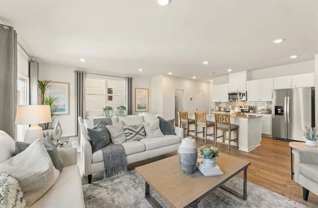 Building Photo - 5109 Sidney Sq Dr