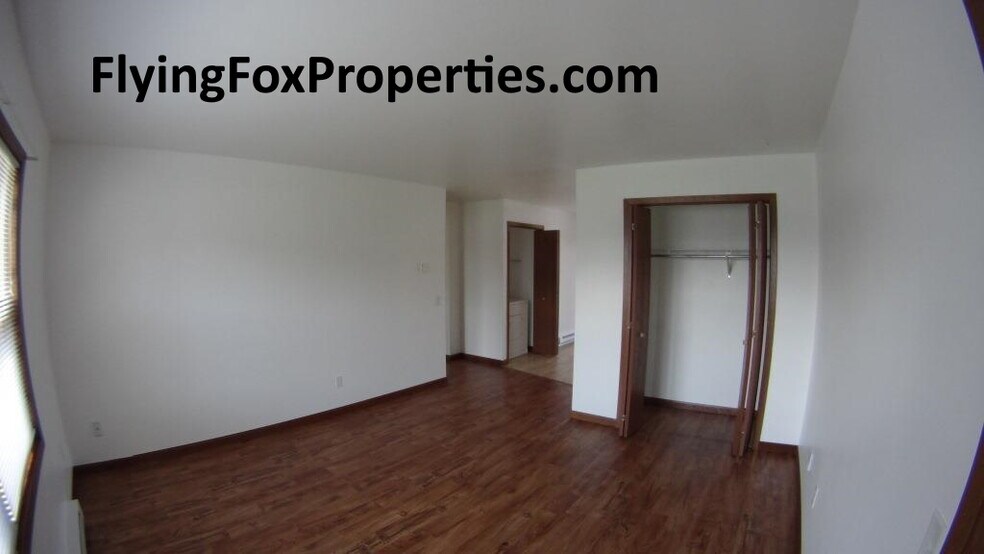 Building Photo - 231 Ash St