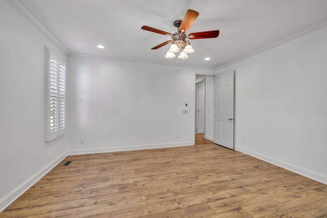 Building Photo - Stunning rental home on a premium lot in s...