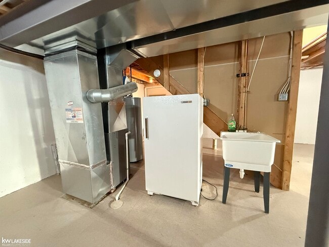 Building Photo - 50299 Highpoint Ct