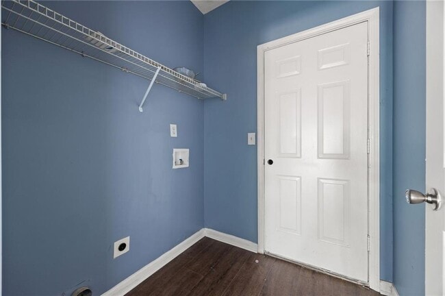 Building Photo - 4997 Wedgewood Pl