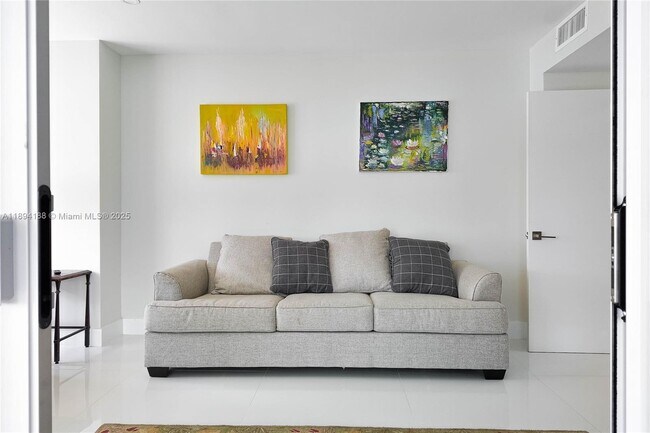 Building Photo - 1950 S Ocean Dr