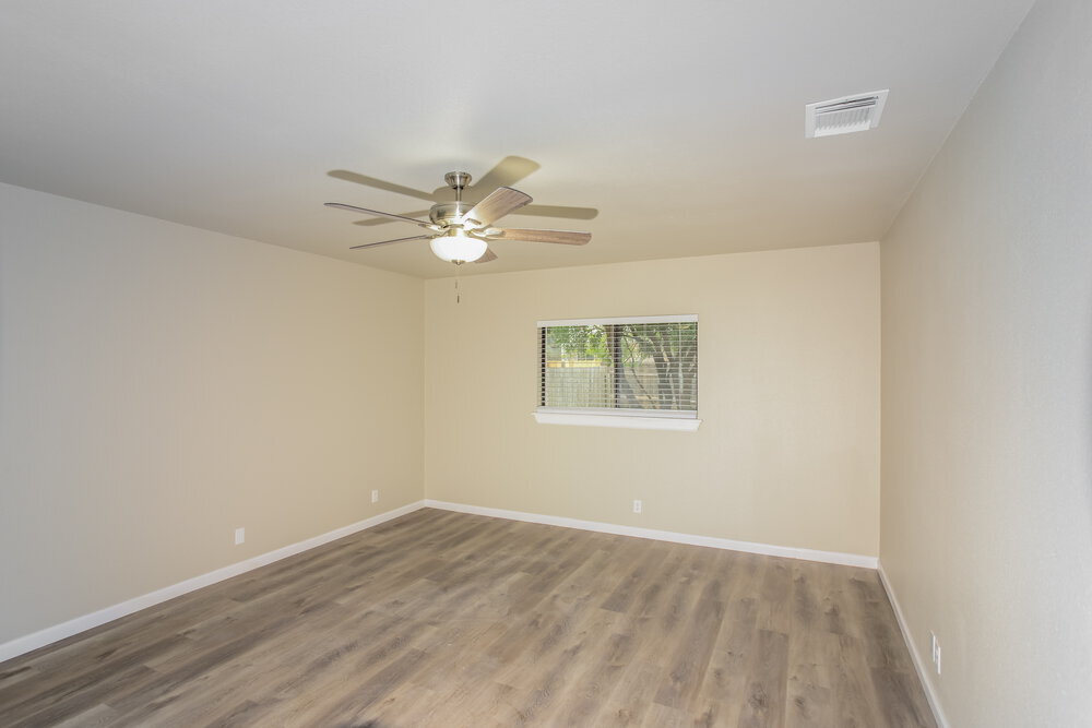 Building Photo - 9124 Gambier Dr