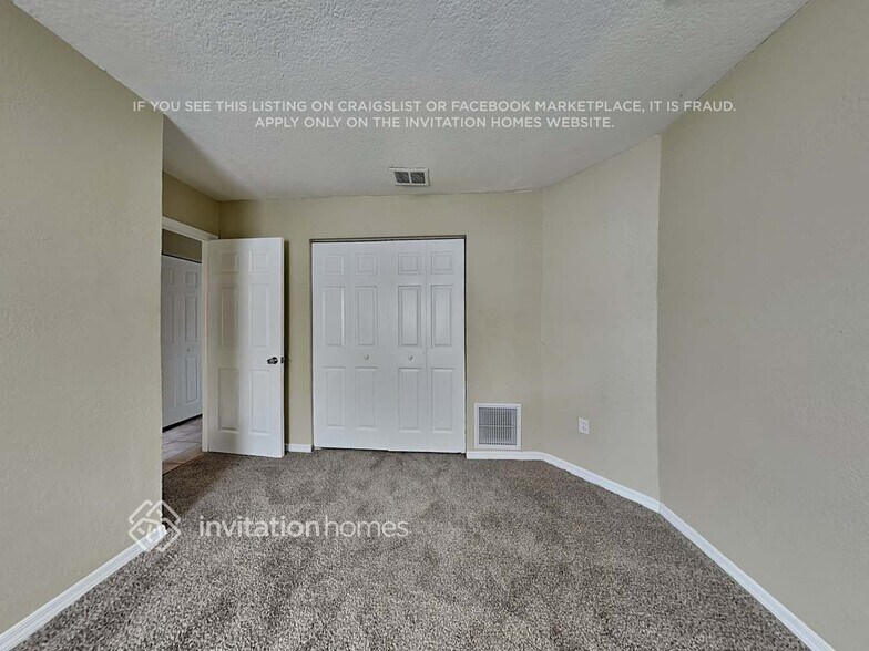Building Photo - 614 W Windhorst Rd