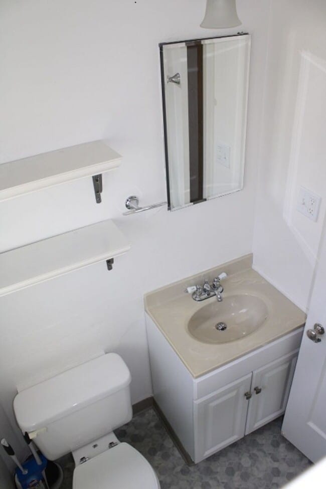 Building Photo - 500 Civic Center St